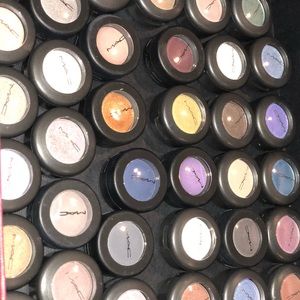 Sale. Mac Eye Shadows.